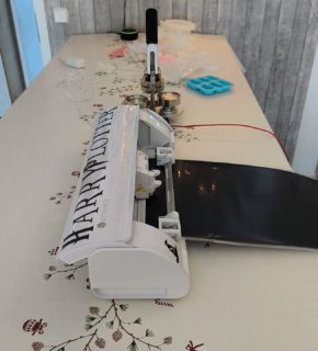 Kreativmodus aktiviert....

#kleenelady #diy #plottenmachtsüchtig #gießformen #etsyshop