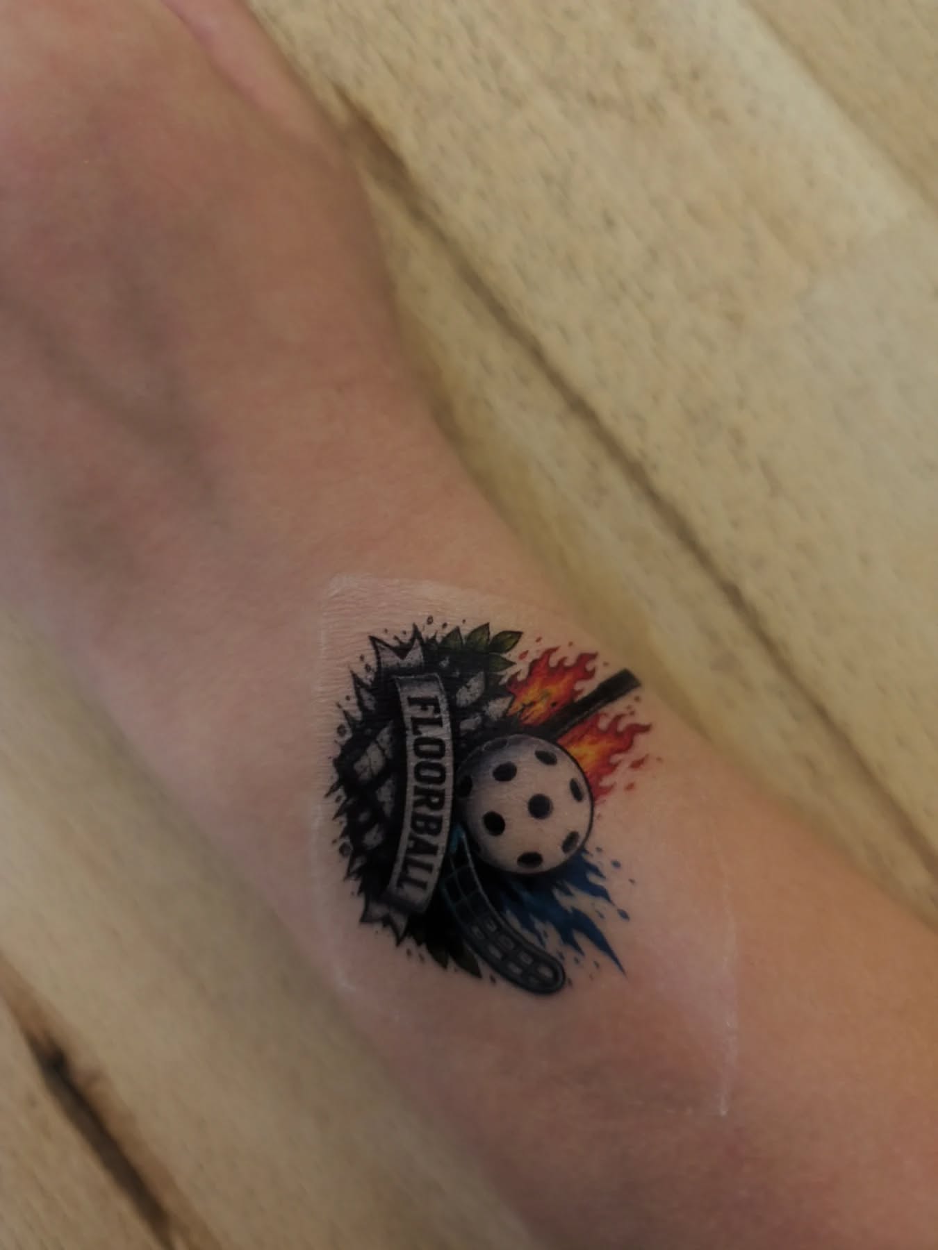 Schaut mal was es Neues gibt 😁 

TTTAAAAAATTTTOOOOOOSSSSS
Natürlich nicht permanent 😉 

#kleeneladys #floorballliebe #tattoo #etsyshop