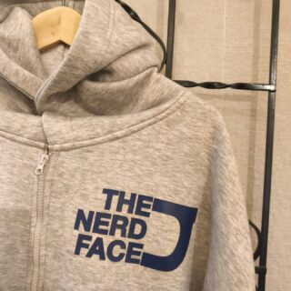 Moin und haaaallooooo Freitag 🥳 

Endlich ist das Wochenende zum Greifen nah und somit Zeit für eine neue Datei von @_b.style ❤️

#kleeneladys #bstyle #bstylist #plottenmachtsüchtig